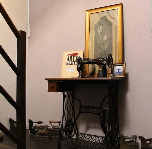 Hostel Arty *